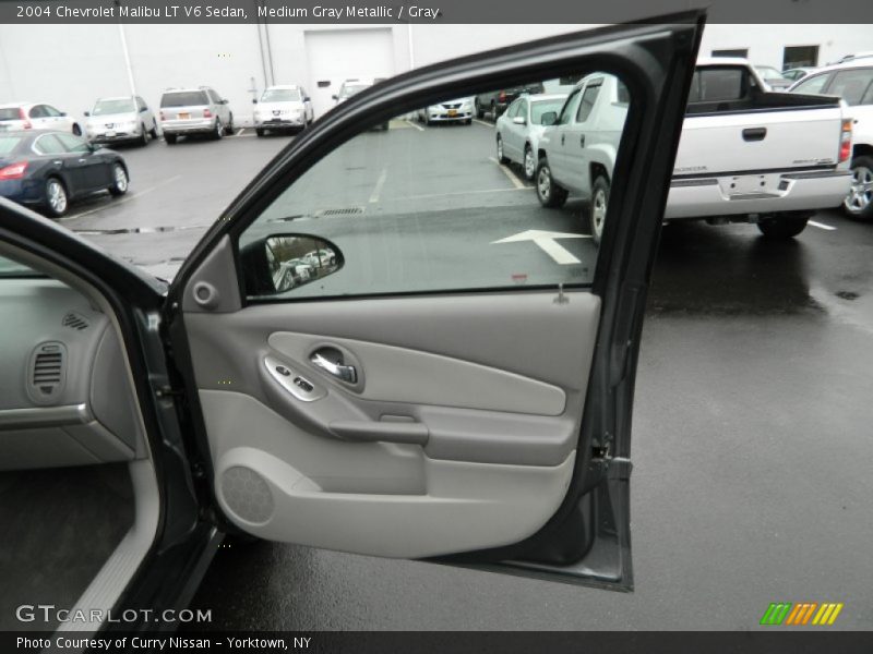 Medium Gray Metallic / Gray 2004 Chevrolet Malibu LT V6 Sedan