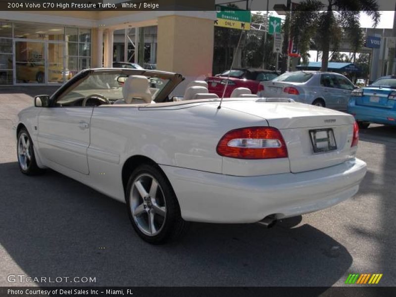 White / Beige 2004 Volvo C70 High Pressure Turbo