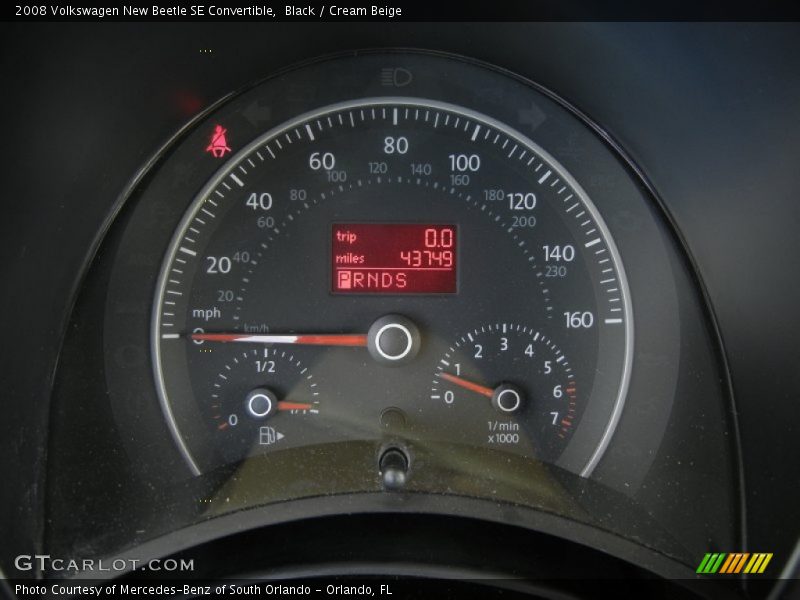 Black / Cream Beige 2008 Volkswagen New Beetle SE Convertible