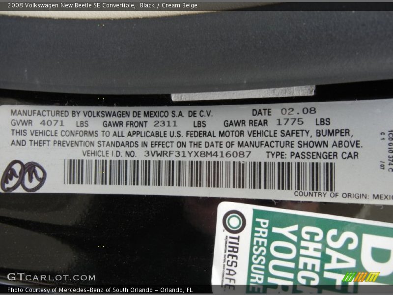 Black / Cream Beige 2008 Volkswagen New Beetle SE Convertible