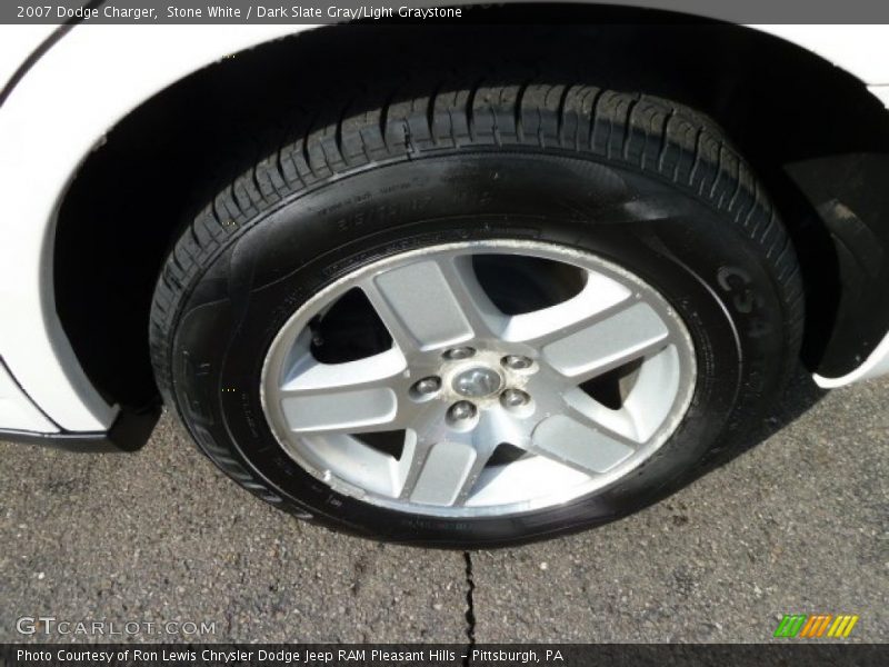 Stone White / Dark Slate Gray/Light Graystone 2007 Dodge Charger