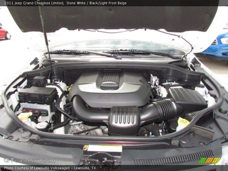 Stone White / Black/Light Frost Beige 2011 Jeep Grand Cherokee Limited