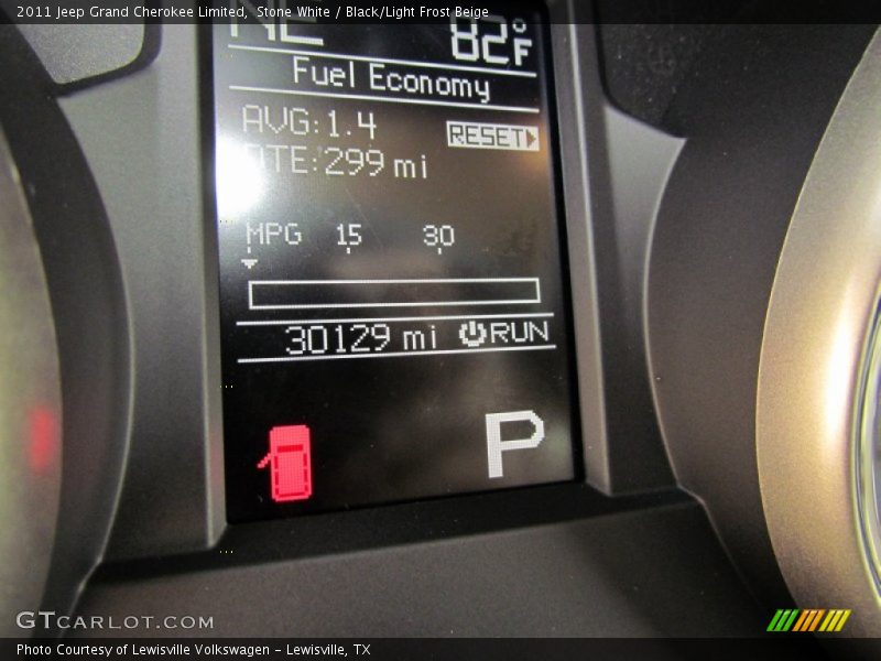 Stone White / Black/Light Frost Beige 2011 Jeep Grand Cherokee Limited
