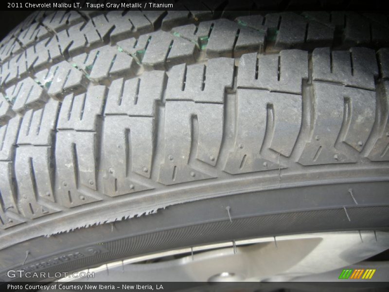 Taupe Gray Metallic / Titanium 2011 Chevrolet Malibu LT
