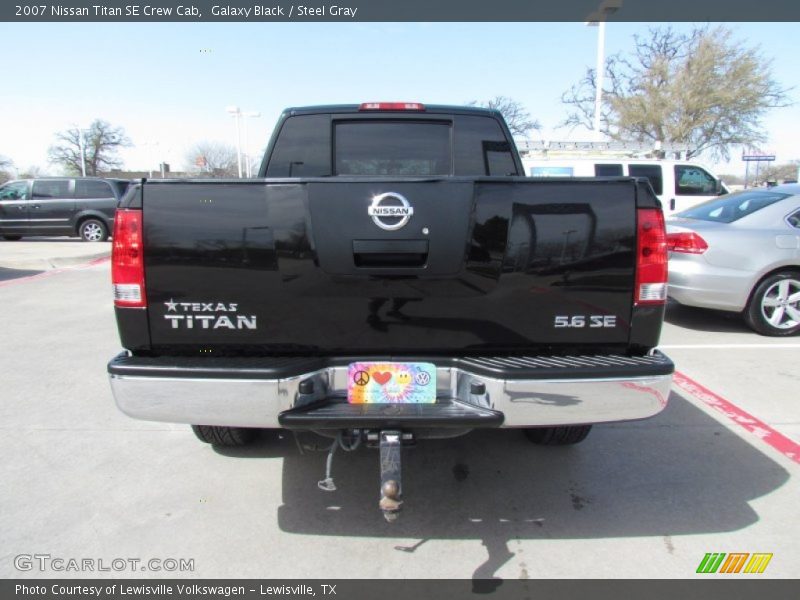 Galaxy Black / Steel Gray 2007 Nissan Titan SE Crew Cab