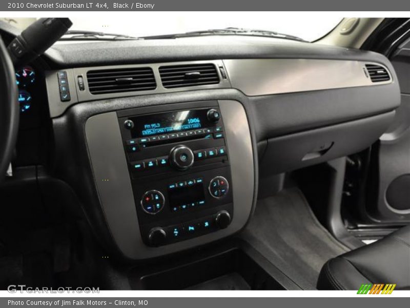 Black / Ebony 2010 Chevrolet Suburban LT 4x4