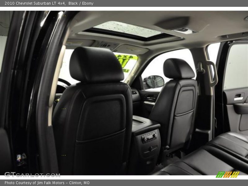 Black / Ebony 2010 Chevrolet Suburban LT 4x4