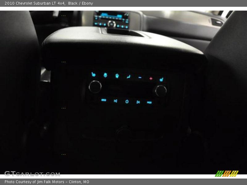 Black / Ebony 2010 Chevrolet Suburban LT 4x4