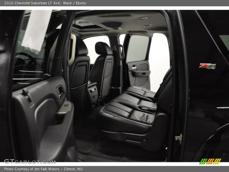 Black / Ebony 2010 Chevrolet Suburban LT 4x4