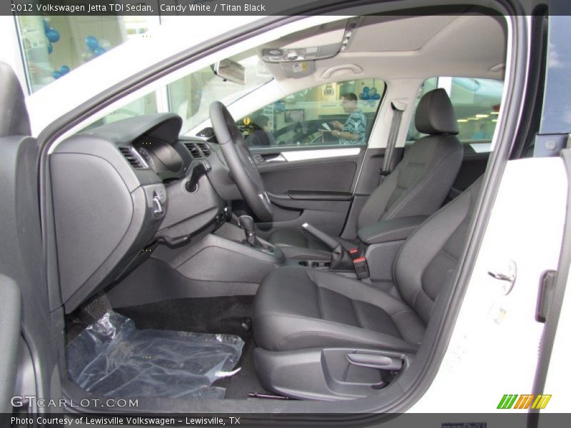 Candy White / Titan Black 2012 Volkswagen Jetta TDI Sedan