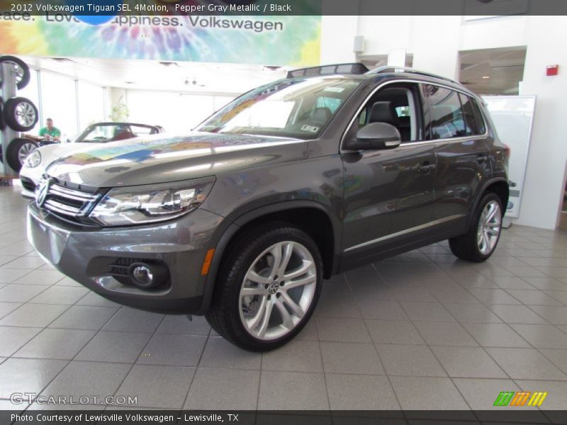 Pepper Gray Metallic / Black 2012 Volkswagen Tiguan SEL 4Motion