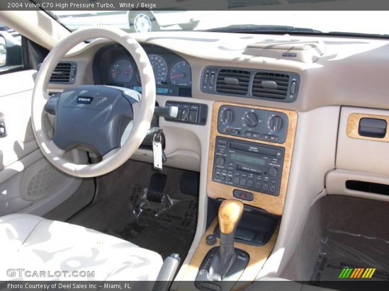 White / Beige 2004 Volvo C70 High Pressure Turbo