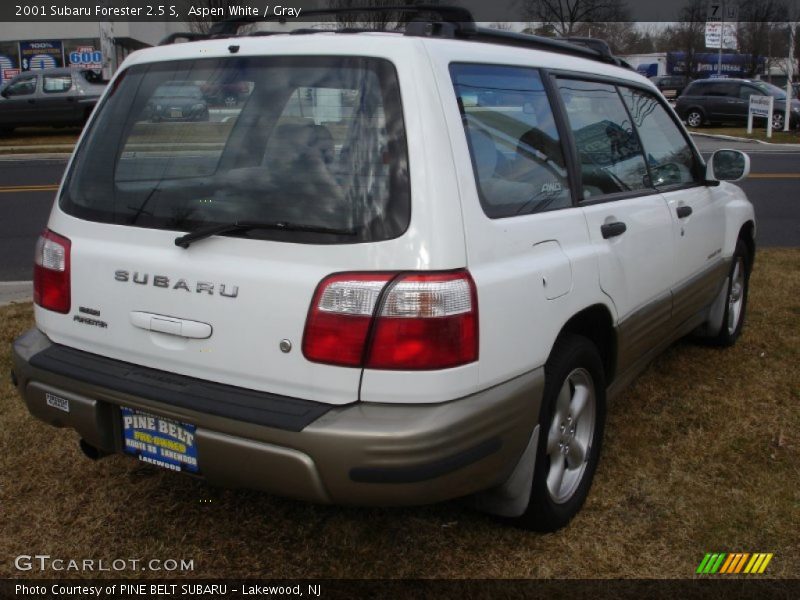 Aspen White / Gray 2001 Subaru Forester 2.5 S