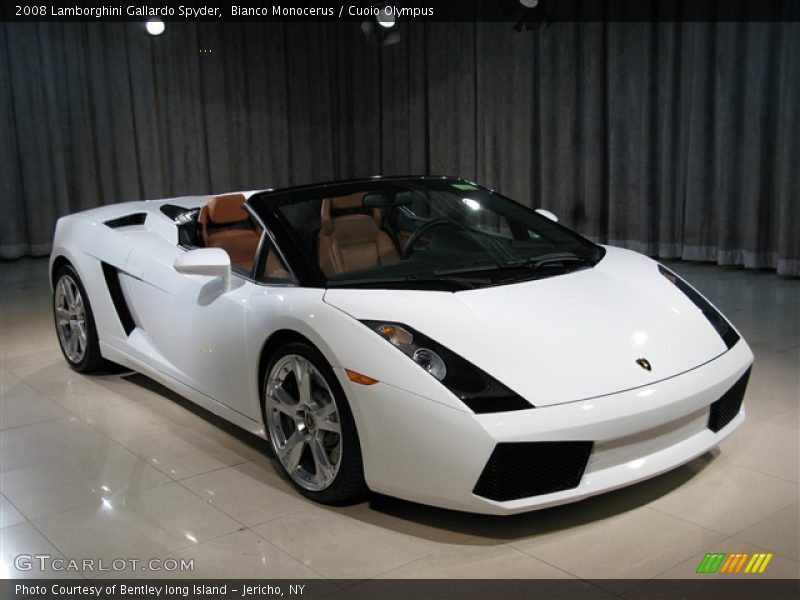 Front 3/4 View of 2008 Gallardo Spyder