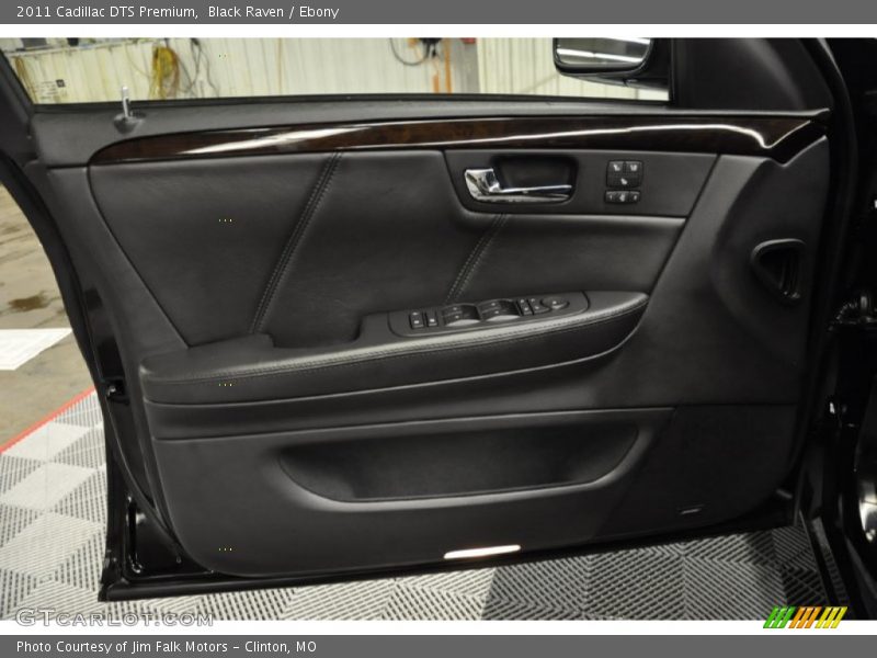Black Raven / Ebony 2011 Cadillac DTS Premium