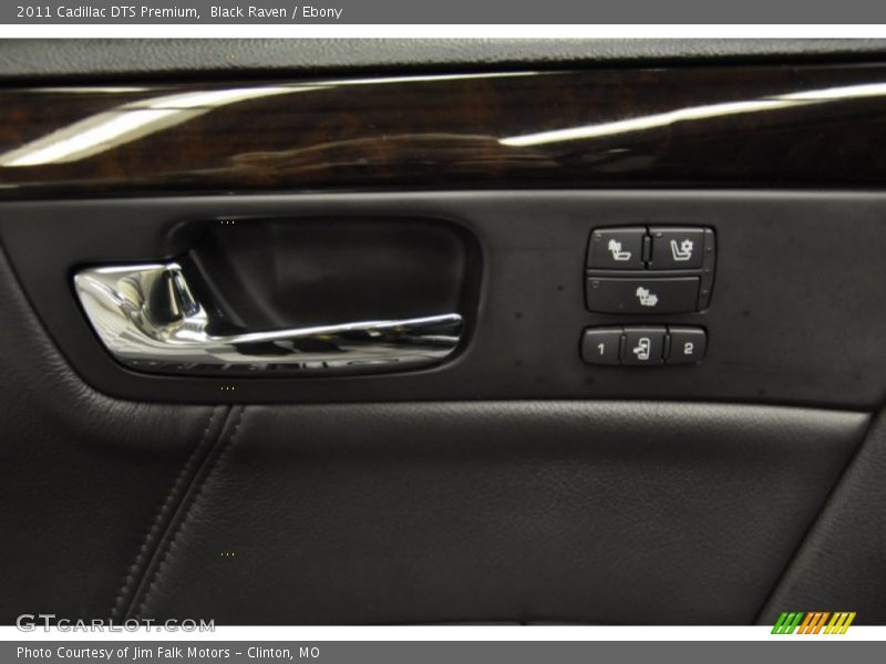 Black Raven / Ebony 2011 Cadillac DTS Premium