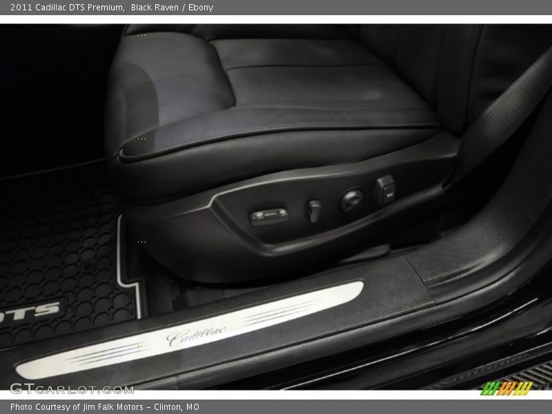 Black Raven / Ebony 2011 Cadillac DTS Premium