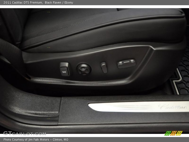 Black Raven / Ebony 2011 Cadillac DTS Premium