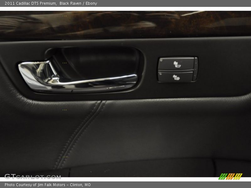 Black Raven / Ebony 2011 Cadillac DTS Premium