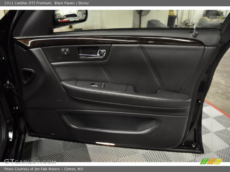 Black Raven / Ebony 2011 Cadillac DTS Premium