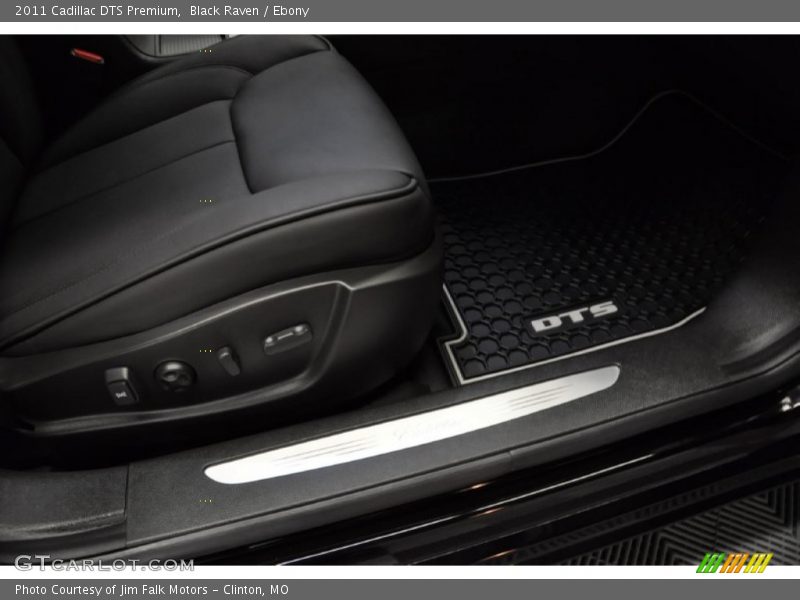 Black Raven / Ebony 2011 Cadillac DTS Premium