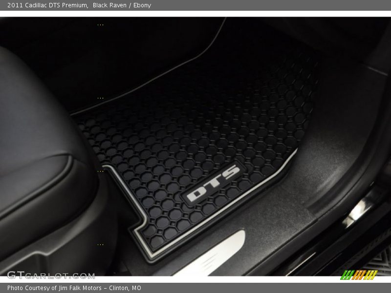 Black Raven / Ebony 2011 Cadillac DTS Premium