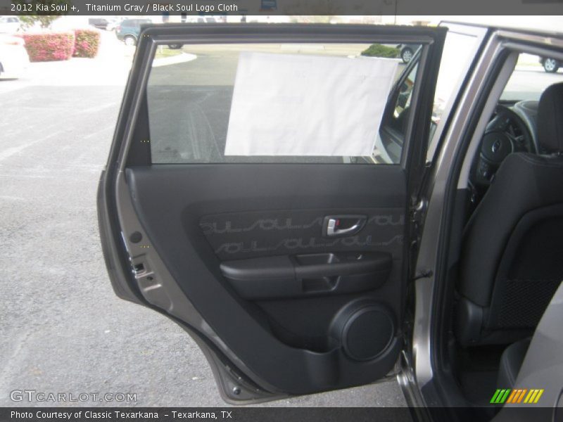 Titanium Gray / Black Soul Logo Cloth 2012 Kia Soul +