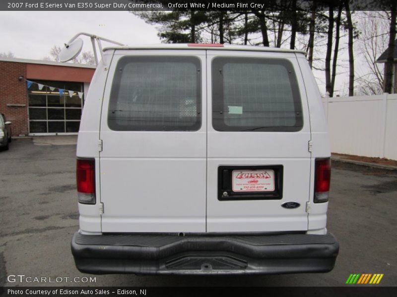 Oxford White / Medium Flint Grey 2007 Ford E Series Van E350 Super Duty Commercial