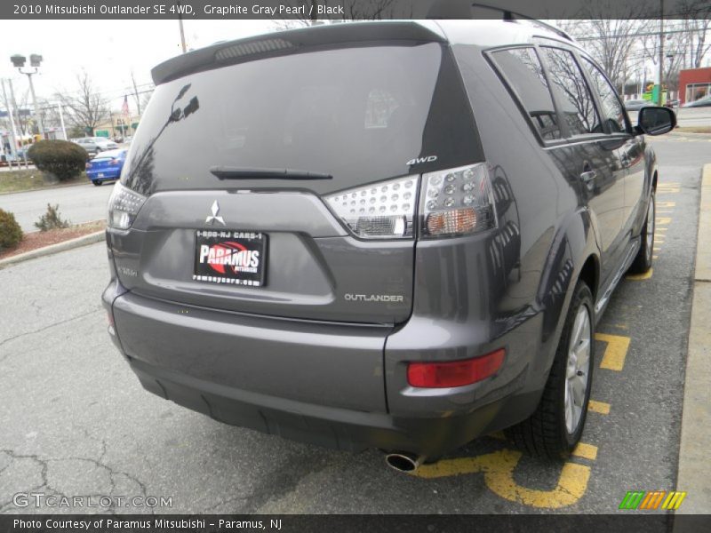 Graphite Gray Pearl / Black 2010 Mitsubishi Outlander SE 4WD