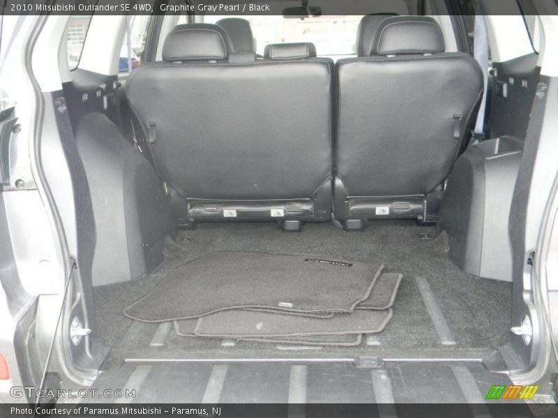 Graphite Gray Pearl / Black 2010 Mitsubishi Outlander SE 4WD