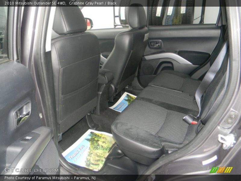 Graphite Gray Pearl / Black 2010 Mitsubishi Outlander SE 4WD
