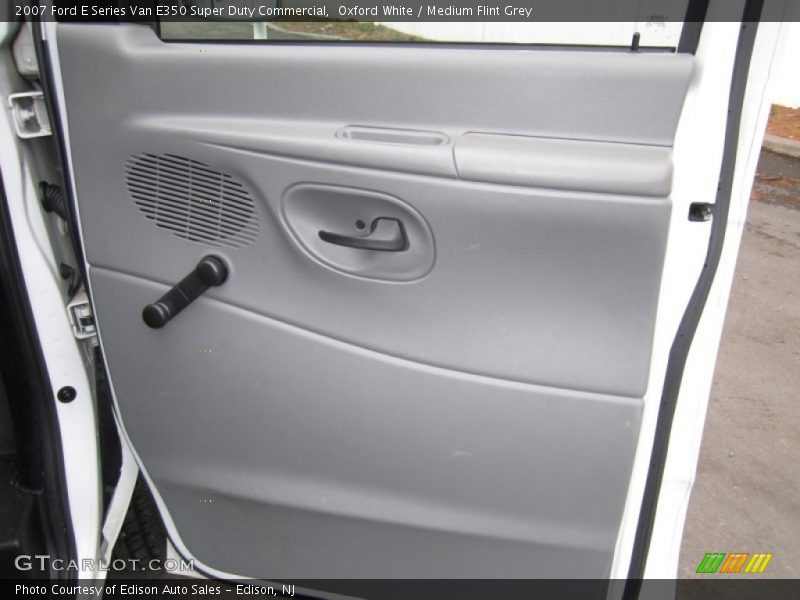 Oxford White / Medium Flint Grey 2007 Ford E Series Van E350 Super Duty Commercial