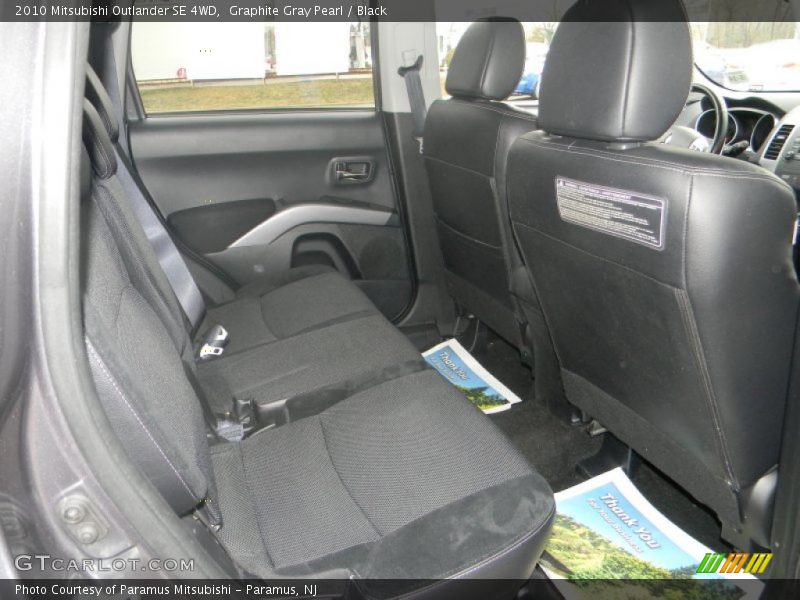 Graphite Gray Pearl / Black 2010 Mitsubishi Outlander SE 4WD