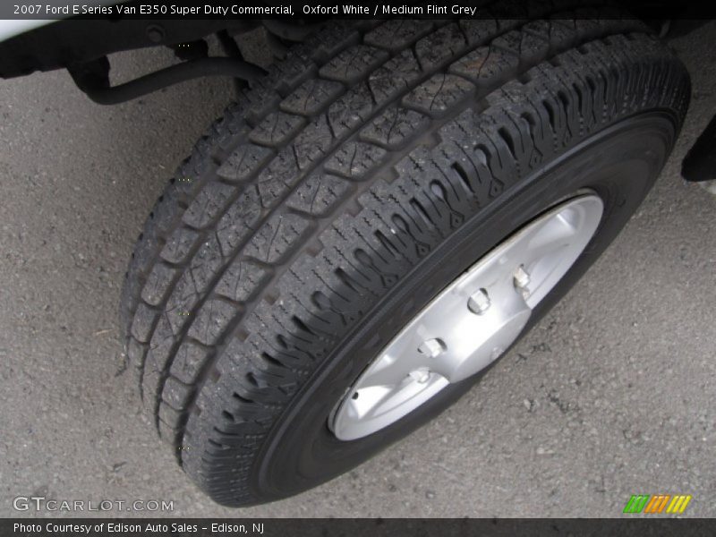 Oxford White / Medium Flint Grey 2007 Ford E Series Van E350 Super Duty Commercial