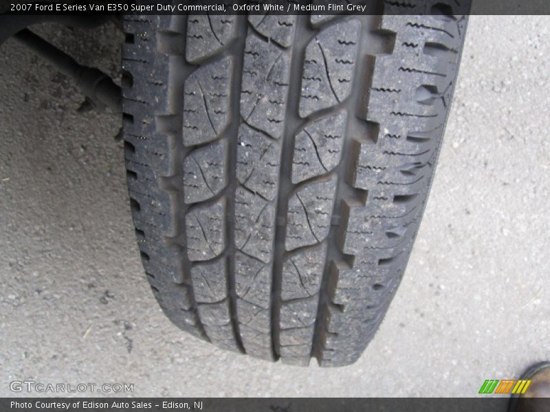 Oxford White / Medium Flint Grey 2007 Ford E Series Van E350 Super Duty Commercial