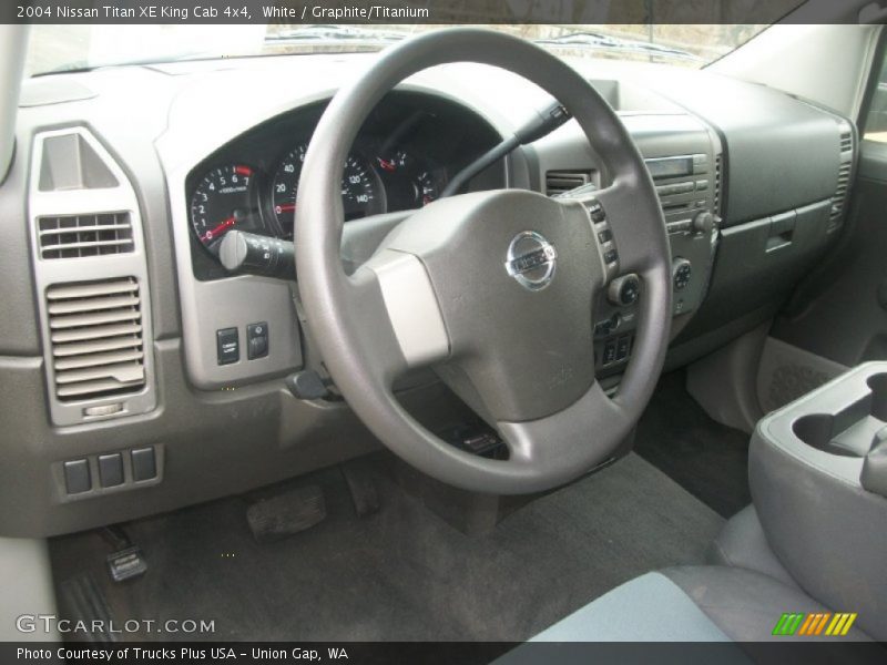 White / Graphite/Titanium 2004 Nissan Titan XE King Cab 4x4