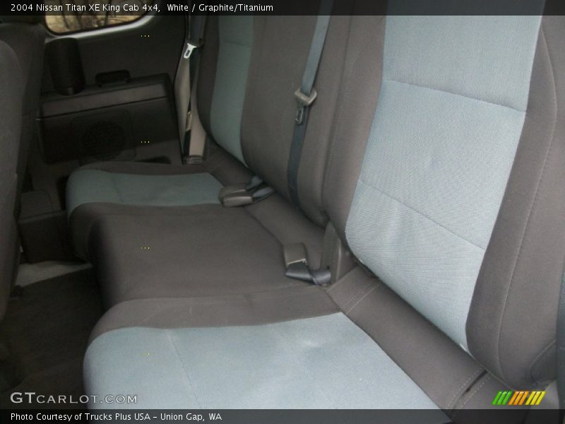 White / Graphite/Titanium 2004 Nissan Titan XE King Cab 4x4