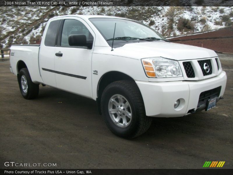 White / Graphite/Titanium 2004 Nissan Titan XE King Cab 4x4