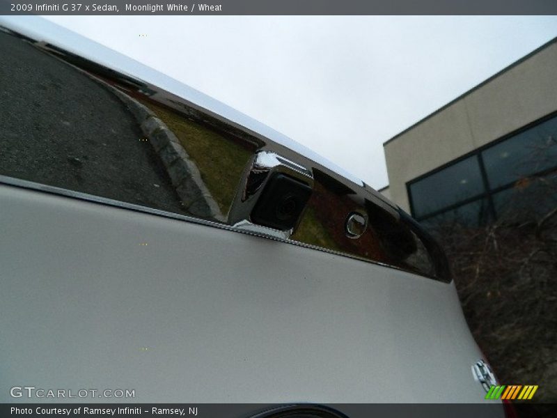 Moonlight White / Wheat 2009 Infiniti G 37 x Sedan