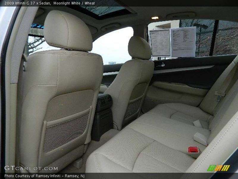 Moonlight White / Wheat 2009 Infiniti G 37 x Sedan