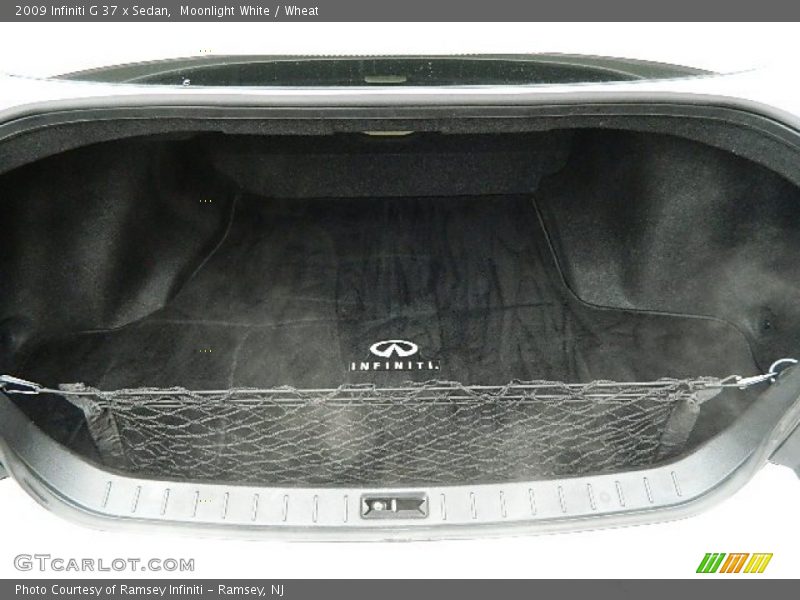 Moonlight White / Wheat 2009 Infiniti G 37 x Sedan