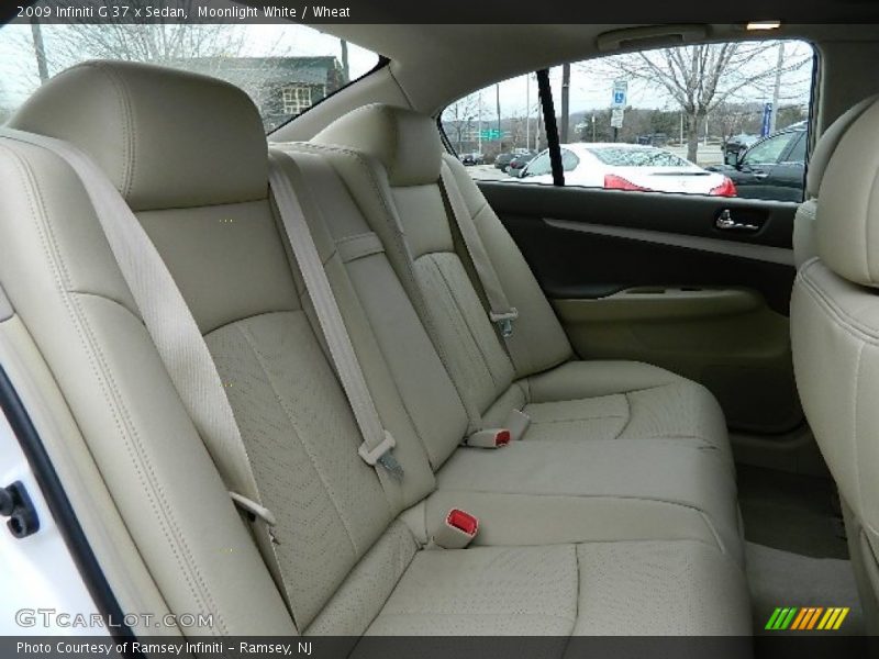 Moonlight White / Wheat 2009 Infiniti G 37 x Sedan