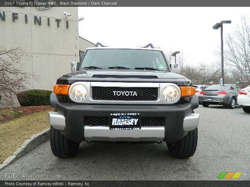 Black Diamond / Dark Charcoal 2007 Toyota FJ Cruiser 4WD