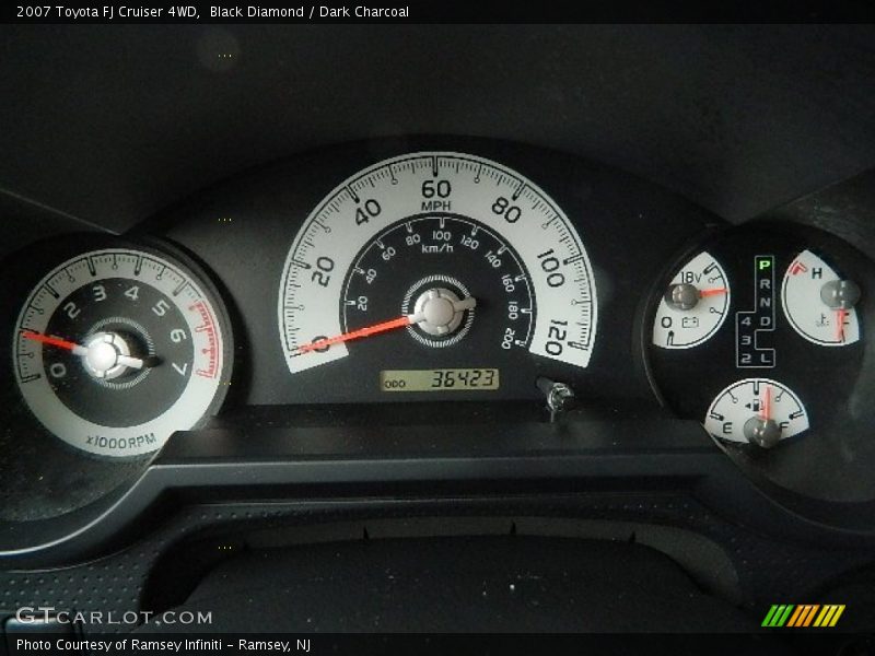 Black Diamond / Dark Charcoal 2007 Toyota FJ Cruiser 4WD