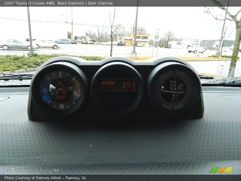 Black Diamond / Dark Charcoal 2007 Toyota FJ Cruiser 4WD