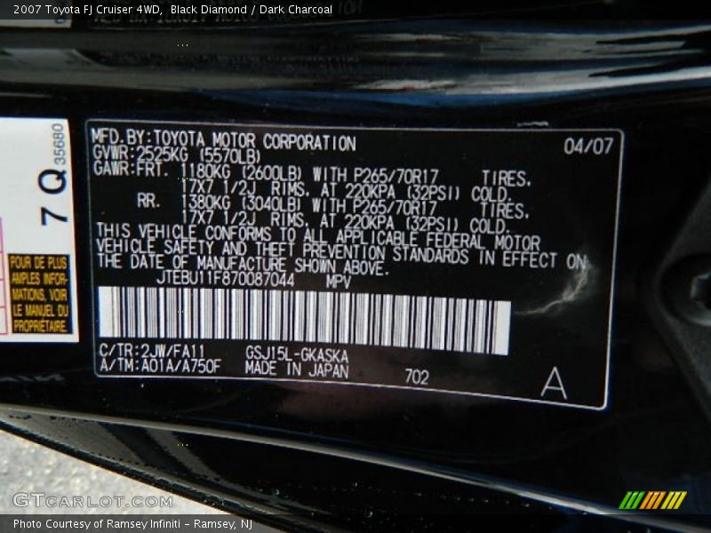 Black Diamond / Dark Charcoal 2007 Toyota FJ Cruiser 4WD