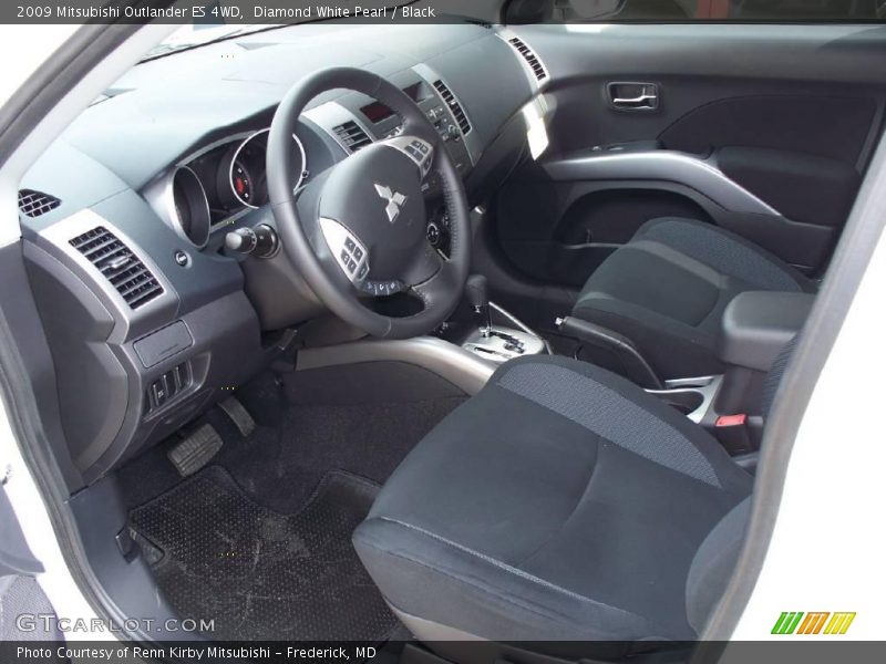 Diamond White Pearl / Black 2009 Mitsubishi Outlander ES 4WD