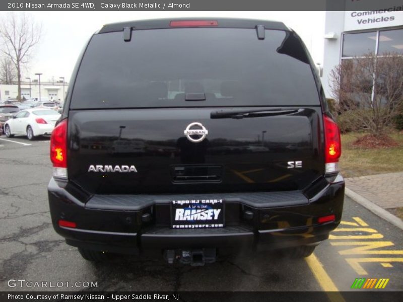 Galaxy Black Metallic / Almond 2010 Nissan Armada SE 4WD