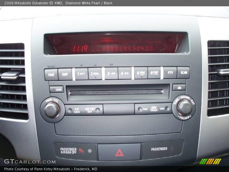 Diamond White Pearl / Black 2009 Mitsubishi Outlander ES 4WD