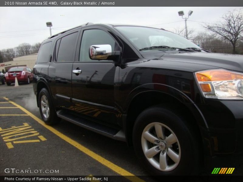 Galaxy Black Metallic / Almond 2010 Nissan Armada SE 4WD